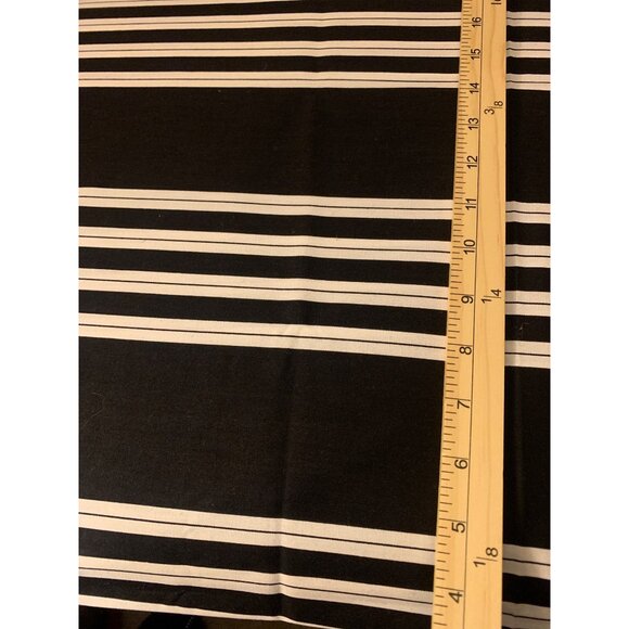 Cranston Black & White Striped Cotton Fabric 1/2 Yard 44" wide Sewing Craft Proj - Picture 2 of 4